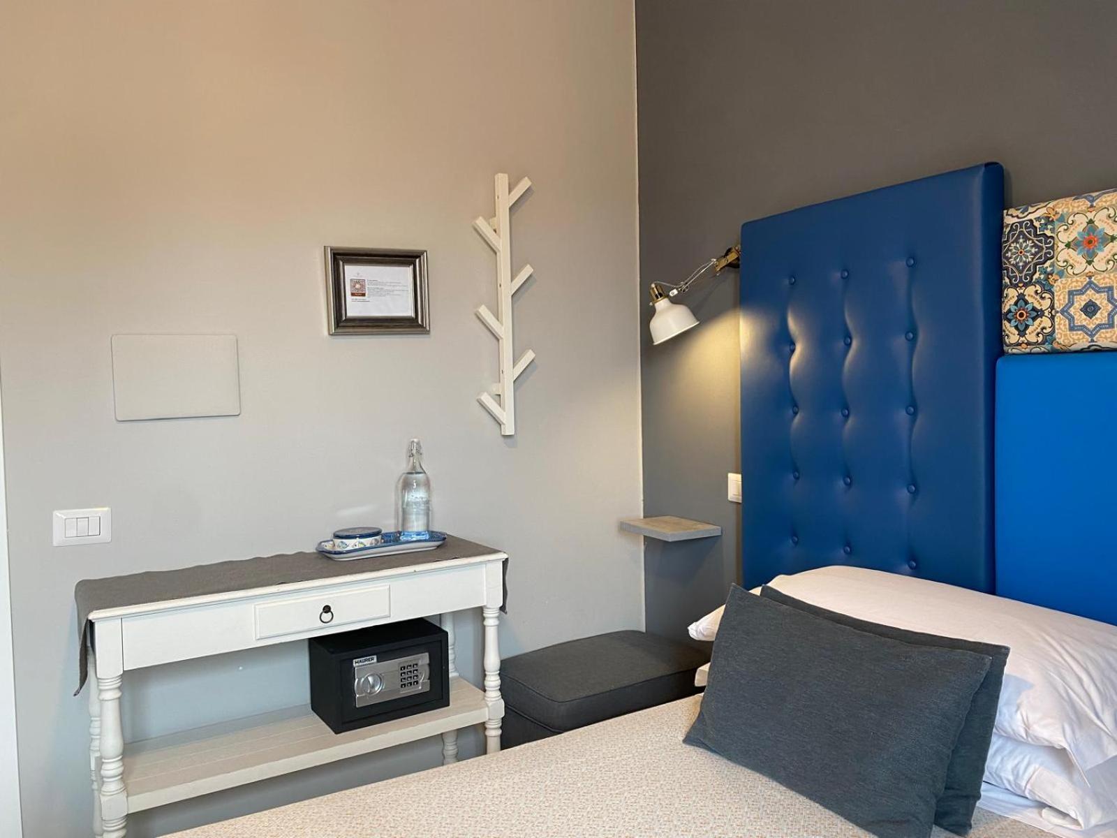 B&B Il Duca D'Amalfi Salerno Bilik gambar